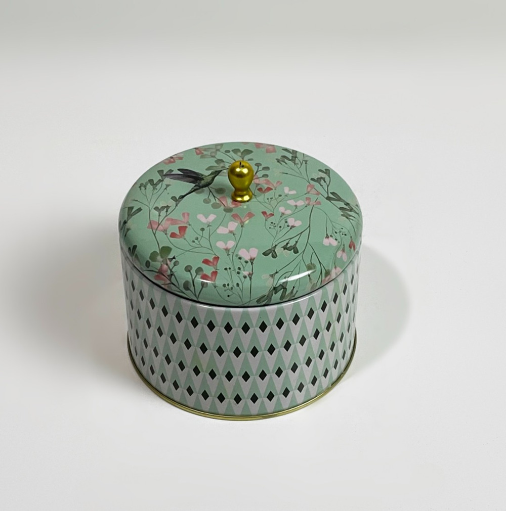 La Jolie Muse White Tea 2 Wick Candle 14.1 oz